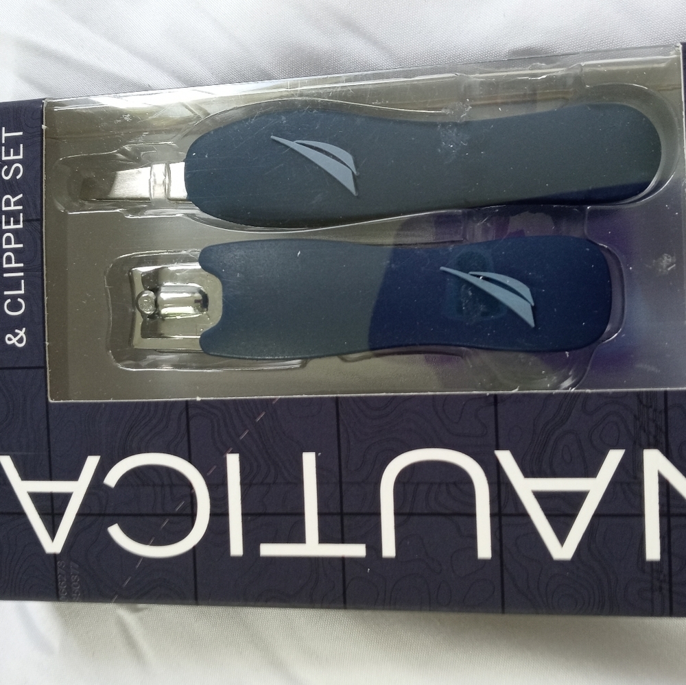 Nail clippers n Tweezers
